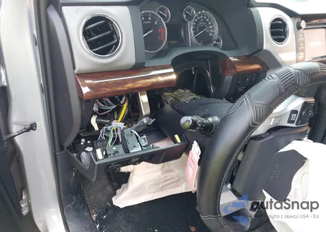 2016 Toyota Tundra Limited 5.7L V8 из США, поврежденный, VIN 5TFHY5F13GX508246